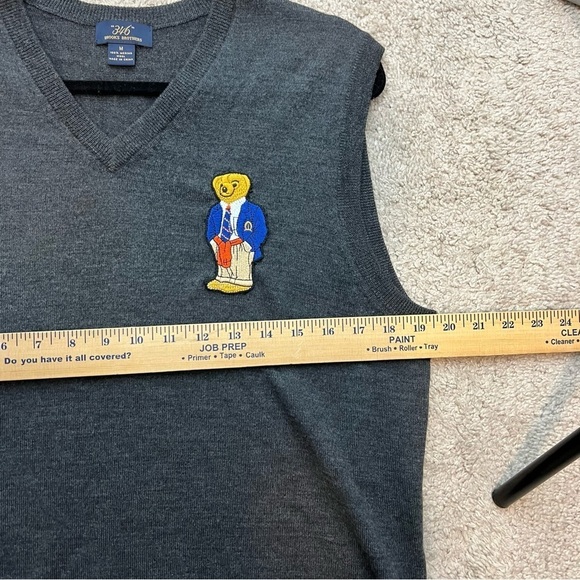 Brooks Brothers Sleeveless Merino Wool Grey Vest V-neck Polo Bear size M - Picture 8 of 9